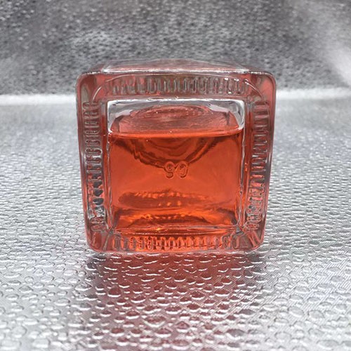 3.2 OZ Clear Square Bottom Glass Aromatherapy with Lid