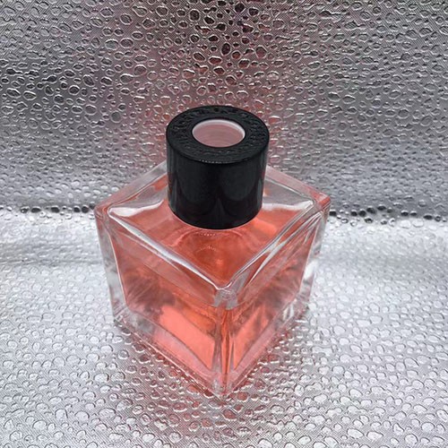 55 ML Clear Square Glass Aromatherapy  with Reed Diffuser 