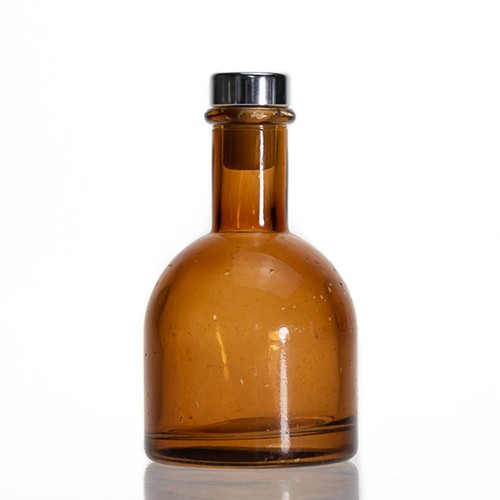 Wholesale Glass Diffuser Aromatherapy Bottle 200 ML Round Amber Scent Oil Empty Glass Jar for Room Air Fresher 