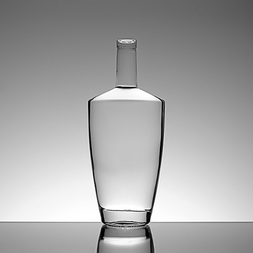 Wholesale Glass Wine Bottle Custom Shape Clear Bottle for Whisky Vodka from China Manufacturer  