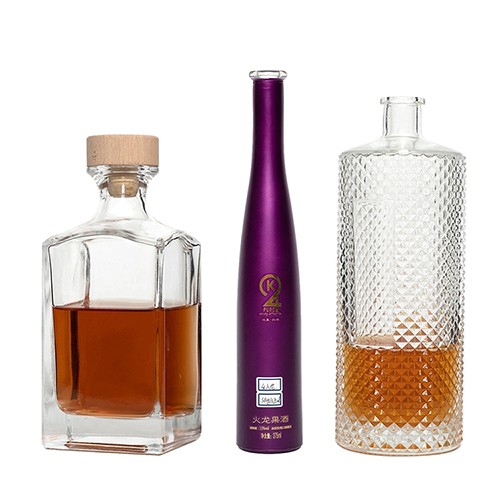 Wholesale Glass Wine Bottle Super Clear Crytal Bottle for Whisky Vodka from China Manufacturer