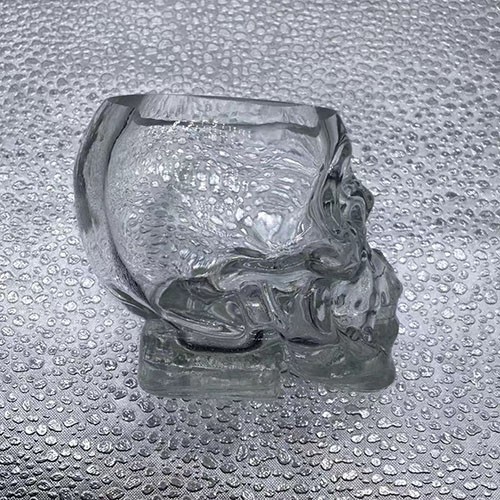 Various Capacity Skull Shape Clear Glass Wine Cup in Stock