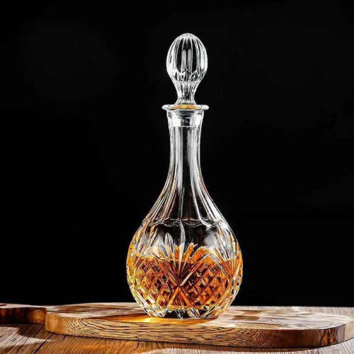 Wholesale Stocked Different Shape Whiskey Crystal Glass Decanter for Whisky Scotch Bourbon Rum Vodka Wine 