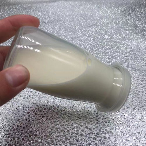 3.82 OZ Transparent Round Bottom Milk Glass Bottle with Plastic Cap