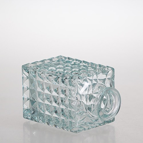 Wholesale Factory Cheap Price Glass Diffuser Aromatherapy Bottle Crytal Diamond Clear Glass Jar from China Manufacture Supplier 