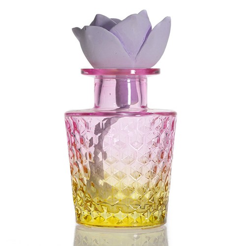 Wholesale Glass Diffuser Aromatherapy Bottle Personalized  Empty Honeycomb Shape 100ml Embossed Glass Jar