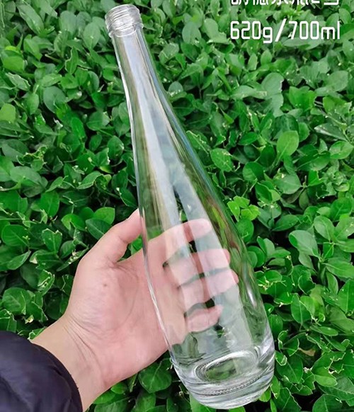 Wholesale Glass Wine Bottle Super Clear Crystal Bottle for Whiskey Vodka from China Manufacturer 